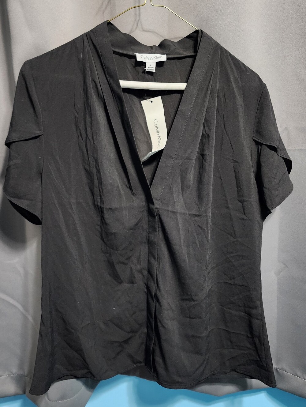 NWT Calvin Klein Black Short Sleeve V-Neck Draped Blouse Top Ruffle Sleeve L
